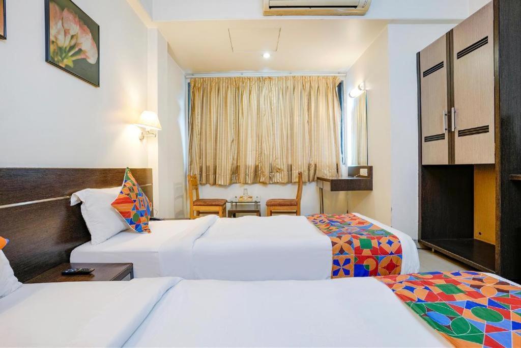 Gandharva Residency Swargate Hotel Pune Exterior photo